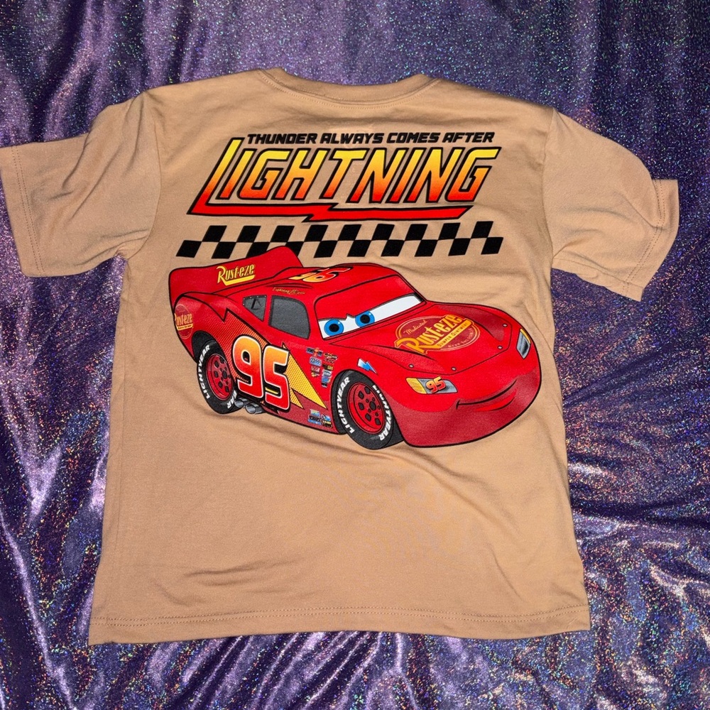 New without tags !! Boys Lightning McQueen Lenticular shirt size 5/6.